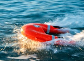 Dubai implanta sistema de segurança de praia alimentado por IA: drones e robôs para aprimorar operações de resgate