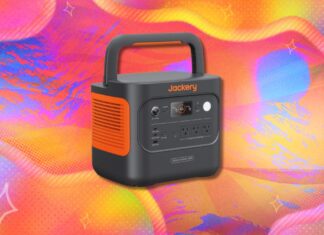 Centrale elettrica portatile Jackery Explorer 2000 v2: sconto del 50% sui saldi primaverili di Amazon