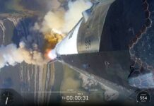 SpaceX запускає Starship V3 вперше, але втрачає прискорювач після повернення