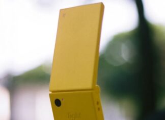 Comment le Light Flip apprivoise la distraction numérique avec un design rétro à clapet