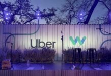 Правила для роботаксі у DC: Остання ставка Uber проти монополії Waymo